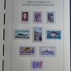 Collection timbres de T.A.A.F. 2000-2009 neufs** complet en un album.