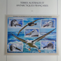 Collection timbres de T.A.A.F. 2000-2009 neufs** complet en un album.