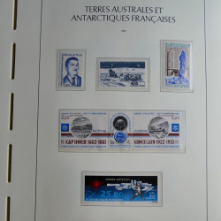 Collection timbres de T.A.A.F. 1955-1999 neufs** complet en un album.