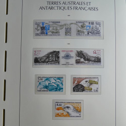 Collection timbres de T.A.A.F. 1955-1999 neufs** complet en un album.
