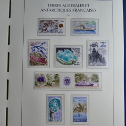 Collection timbres de T.A.A.F. 1955-1999 neufs** complet en un album.