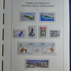 Collection timbres de T.A.A.F. 1955-1999 neufs** complet en un album.