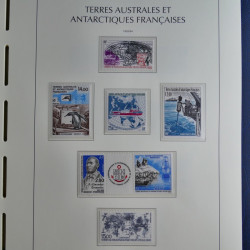 Collection timbres de T.A.A.F. 1955-1999 neufs** complet en un album.
