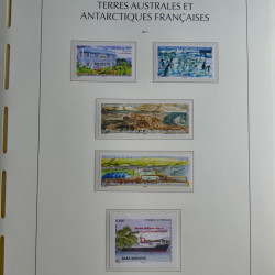 Collection timbres de T.A.A.F. 2010-2019 neufs** complet en un album.