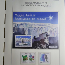 Collection timbres de T.A.A.F. 2010-2019 neufs** complet en un album.