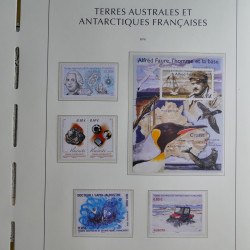 Collection timbres de T.A.A.F. 2010-2019 neufs** complet en un album.