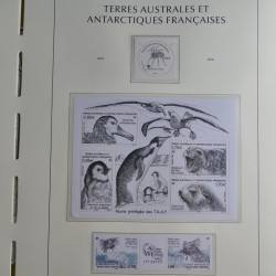 Collection timbres de T.A.A.F. 2010-2019 neufs** complet en un album.
