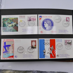 Collection enveloppes premier jour d'émission de France 1960-1978 en 5 albums.