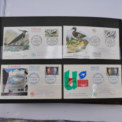 Collection enveloppes premier jour d'émission de France 1960-1978 en 5 albums.