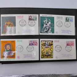 Collection enveloppes premier jour d'émission de France 1960-1978 en 5 albums.