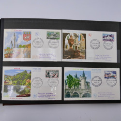 Collection enveloppes premier jour d'émission de France 1960-1978 en 5 albums.