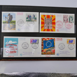 Collection enveloppes premier jour d'émission de France 1960-1978 en 5 albums.