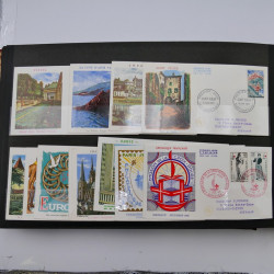 Collection enveloppes premier jour d'émission de France 1960-1978 en 5 albums.