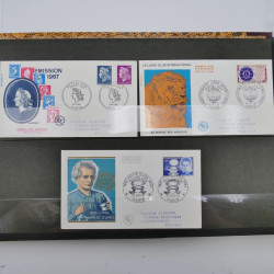 Collection enveloppes premier jour d'émission de France 1960-1978 en 5 albums.