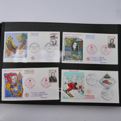 Collection enveloppes premier jour d'émission de France 1960-1978 en 5 albums.