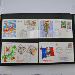 Collection enveloppes premier jour d'émission de France 1960-1978 en 5 albums.
