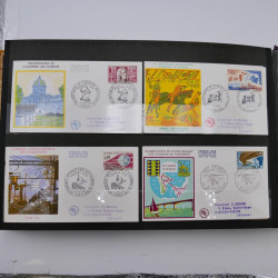 Collection enveloppes premier jour d'émission de France 1960-1978 en 5 albums.
