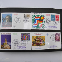 Collection enveloppes premier jour d'émission de France 1960-1978 en 5 albums.