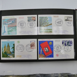 Collection enveloppes premier jour d'émission de France 1960-1978 en 5 albums.