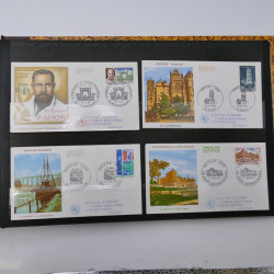 Collection enveloppes premier jour d'émission de France 1960-1978 en 5 albums.
