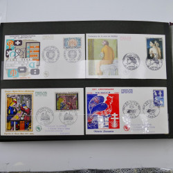 Collection enveloppes premier jour d'émission de France 1960-1978 en 5 albums.