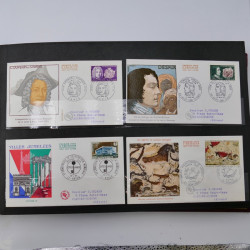 Collection enveloppes premier jour d'émission de France 1960-1978 en 5 albums.
