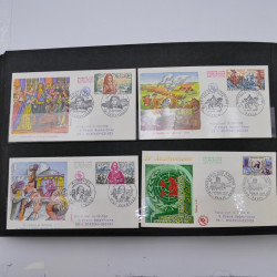Collection enveloppes premier jour d'émission de France 1960-1978 en 5 albums.