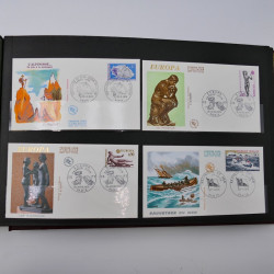 Collection enveloppes premier jour d'émission de France 1960-1978 en 5 albums.