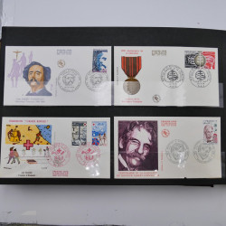Collection enveloppes premier jour d'émission de France 1960-1978 en 5 albums.