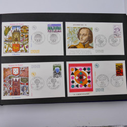 Collection enveloppes premier jour d'émission de France 1960-1978 en 5 albums.