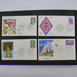 Collection enveloppes premier jour d'émission de France 1960-1978 en 5 albums.