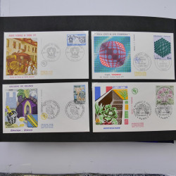 Collection enveloppes premier jour d'émission de France 1960-1978 en 5 albums.