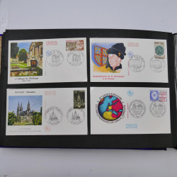 Collection enveloppes premier jour d'émission de France 1960-1978 en 5 albums.