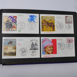 Collection enveloppes premier jour d'émission de France 1960-1978 en 5 albums.
