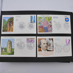 Collection enveloppes premier jour d'émission de France 1960-1978 en 5 albums.