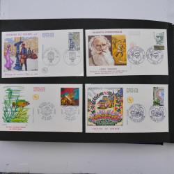 Collection enveloppes premier jour d'émission de France 1960-1978 en 5 albums.