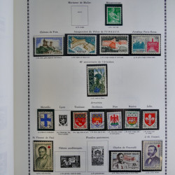 Vrac philatélique de timbres du monde en un carton.