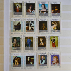 Vrac philatélique de timbres du monde en un carton.