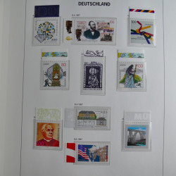 Collection timbres d'Allemagne République Fédérale 1949-2001 en 2 albums DAVO.