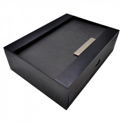 Boite de rangement et présentation pour cartes de classement format A5.