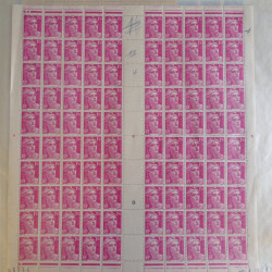 Lot de divers feuilles de timbres de France dont vignette expo N°19 en album.