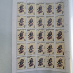 Lot de timbres en feuilles divers pays, thématiques, variétés en album.