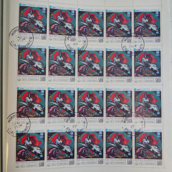 Lot de timbres en feuilles divers pays, thématiques, variétés en album.