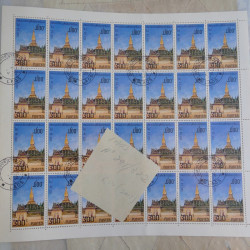 Lot de timbres en feuilles divers pays, thématiques, variétés en album.