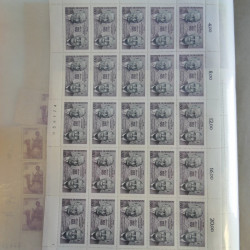 Lot de timbres en feuilles divers pays, thématiques, variétés en album.