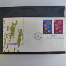 Collection enveloppes FDC timbres des Nations Unies en album.