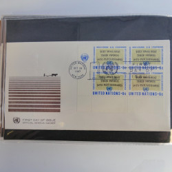 Collection enveloppes FDC timbres des Nations Unies en album.