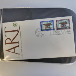 Collection enveloppes FDC timbres des Nations Unies en album.