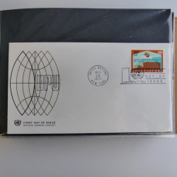 Collection enveloppes FDC timbres des Nations Unies en album.