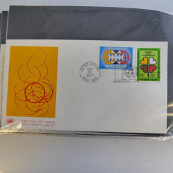 Collection enveloppes FDC timbres des Nations Unies en album.